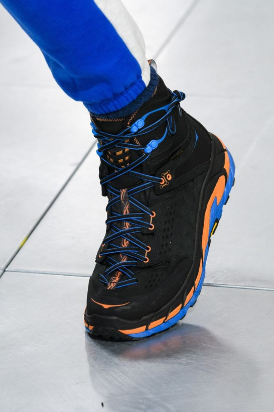پوتین کوهنوردی وطبیعت گردی hoka m tor ultra hi wp